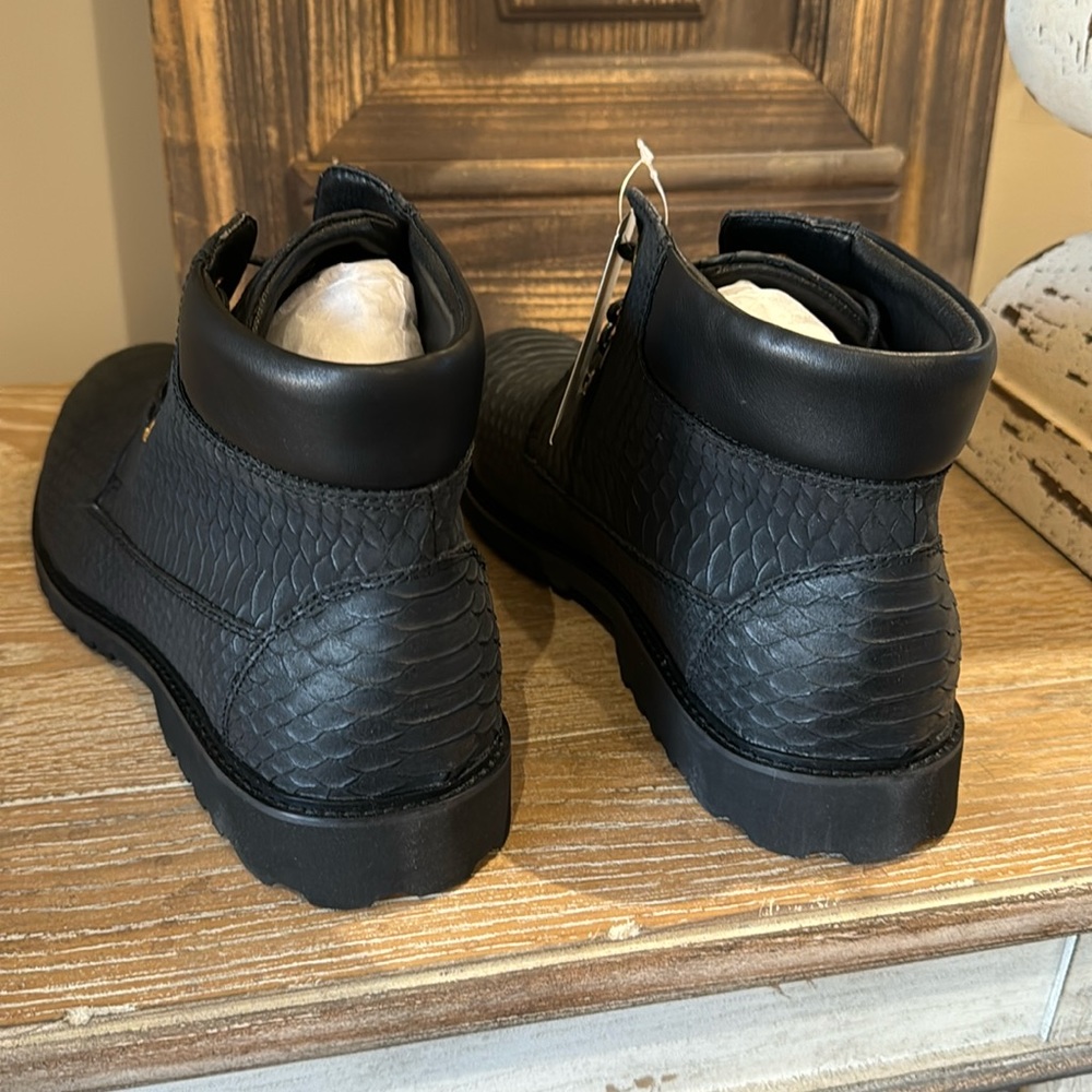 Men’s Tayno Boots - Picture 6 of 7